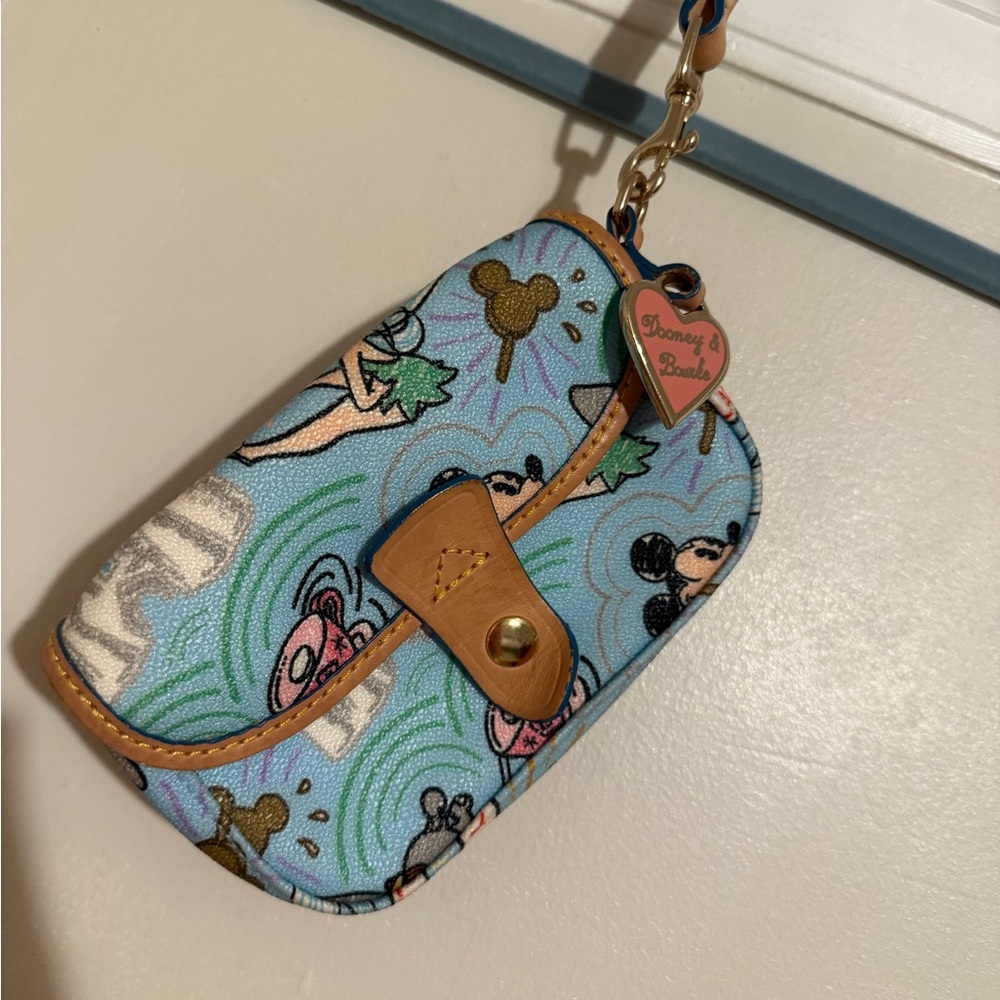 DISNEY DOONEY & BURKE WRISTLET